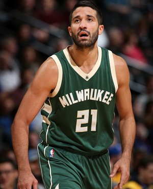 Greivis Vasquez com a camisa do Milwaukee Bucks, da NBA (Foto: Getty Images)