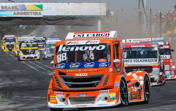 Beto Monteiro lidera corrida da Fórmula Truck na Argentina (Foto: José Mário Dias / divulgação)