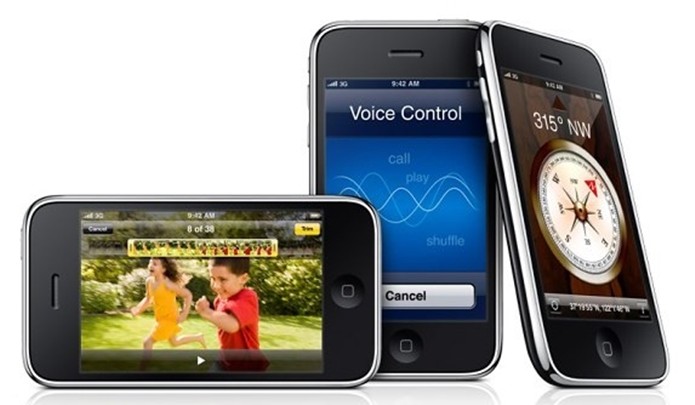iPhone 3GS foi lançado no Brasil em versões de 16 e 32 GB (Foto: Divulgação/Apple)