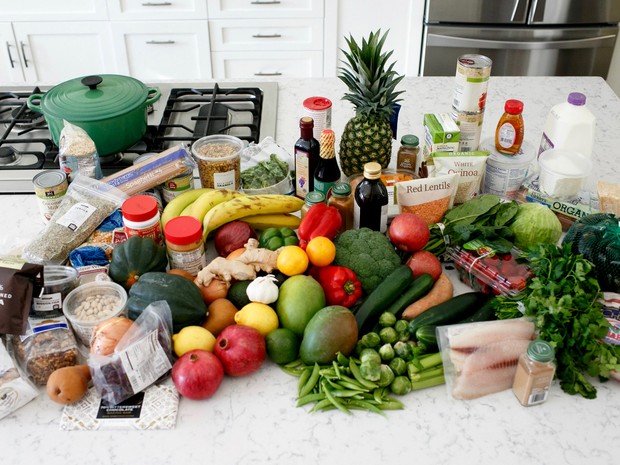 Alimentação saúdável, frutas, legumes, verduras, grãos, vegetais, dieta, refeição, refeições, cozinha (Foto:  Reuters/Courtesy of Oldways)