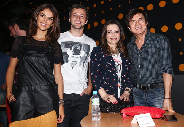 Mônica Benini, Lucas Lima, Noely e Xororó (Foto: Manuela Scarpa/Foto Rio News)