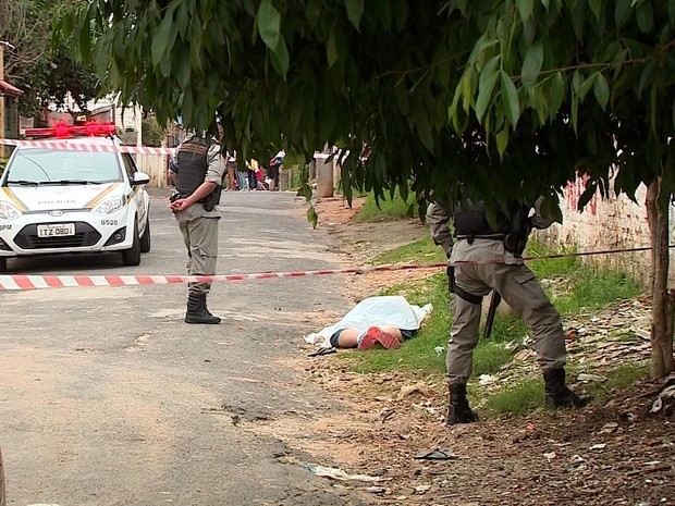 G1 Homemé morto e outro se fere em 2 tiroteios na zona Uniart Artesanato Ribeirão Preto ~ G1 Homemé morto e outro se fere em 2 tiroteios na zona