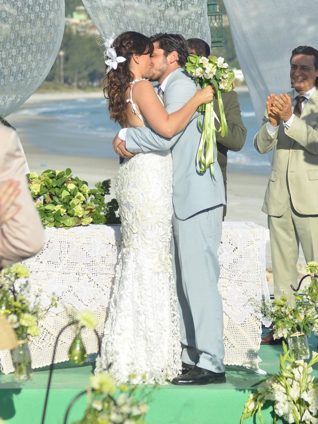 Daniela Escobar e Juliano Bruno Gissoni (Foto: Alex Palarea/Léo Marinho)