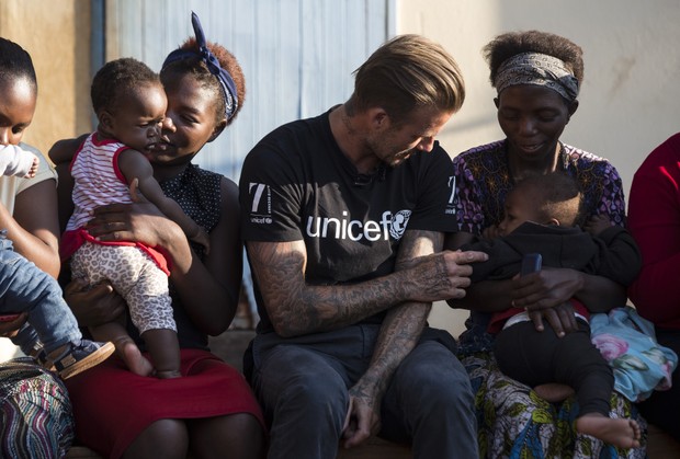 David Beckham em missão solidária na Suazilândia (Foto: Getty Images) David Beckham em missão solidária na Suazilândia (Foto: Getty Images)