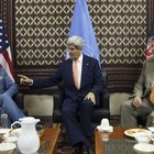 Candidatos concordam com unidade (Massoud Hossaini/Reuters)