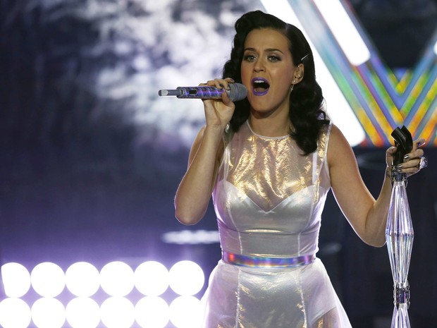 Katy Perry em show de lançamento de seu novo álbum, ‘Prism’, em Los Angeles, nos Estados Unidos (Foto: Mario Anzuoni/ Reuters)