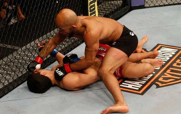 Demetrious Johnson x Joseph Benavidez UFC MMA (Foto: Getty Images)