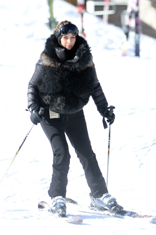 Kim Kardashian em Utah (Foto: AKM-GSI BRASil / Splash News)