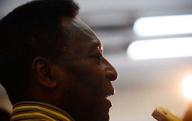 Pelé Santos especial centenário (Foto: Marcos Ribolli / Globoesporte.com)