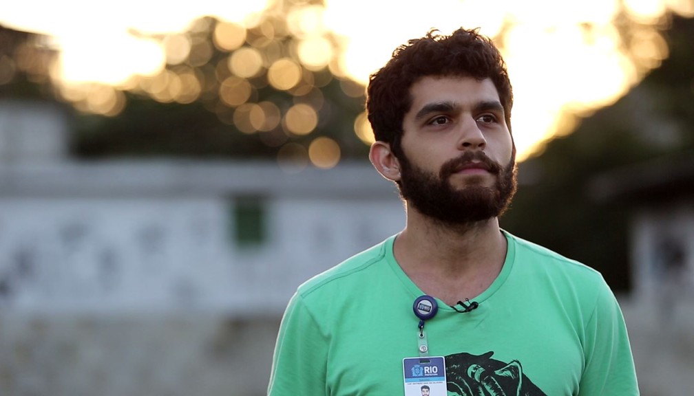 Ulysses Costa, odontologista da Clínica de Família, teve crise de choro após evento de violência na unidade de saúde (Foto: Marcos Serra Lima/G1)