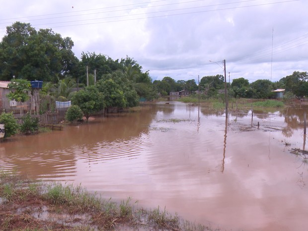 Cidade registra alagamento em vários bairros (Foto: Rede Amazônica/Reprodução)