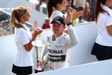 Rosberg afirma que passou direto na chicane para não prejudicar os pneus