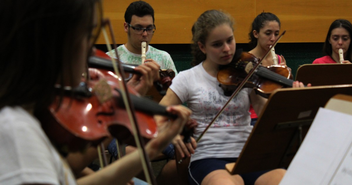 Orquestra infanto-juvenil apresenta canções folclóricas em Piracicaba - Globo.com