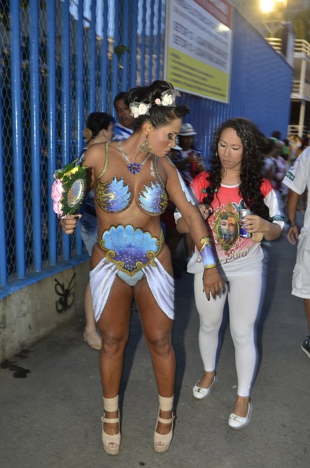 Andreia Martins, conhecida como a Musa do Corpo Pintando, no ensaio técnico da União da Ilha (Foto: Roberto Teixeira/Ego)