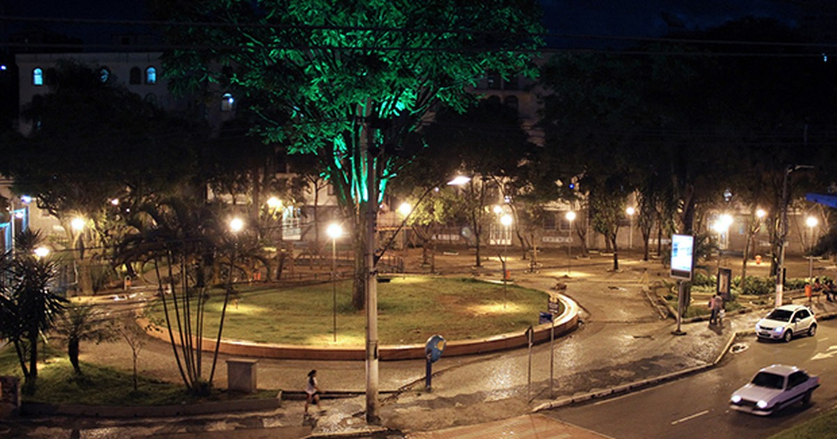 G1 Revitalização da iluminação de praça em Juiz de Fora é finalizada notícias em Zona da Mata