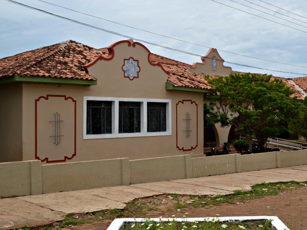 Arquitetura da escola tem estilo barroco (Foto: Leile Ribeiro/G1)
