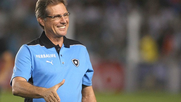 Oswaldo Oliveira Santos e Botafogo (Foto: Lucas Baptista / Agência estado) Oswaldo Oliveira Santos e Botafogo (Foto: Lucas Baptista / Agência estado)