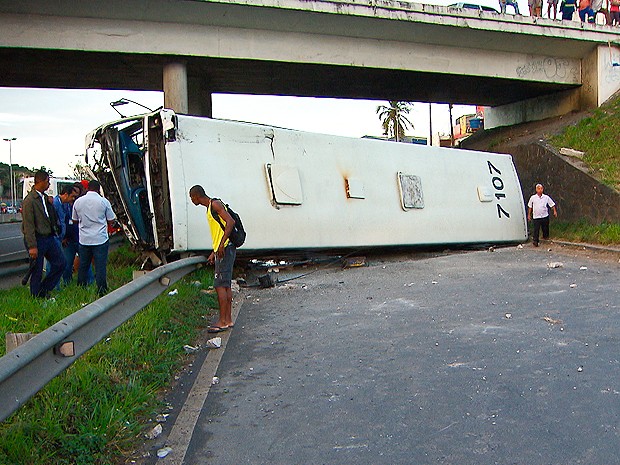 Acidente em Salvador (Foto: Reproduo / TV Bahia)