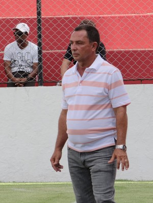 Eduardo Neto, técnico do Corinthians-AL (Foto: Paulo Victor Malta / Globoesporte.com)