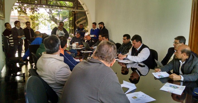 Palmeiras alerta: corintianos compram ingresso para clássico de torcida única