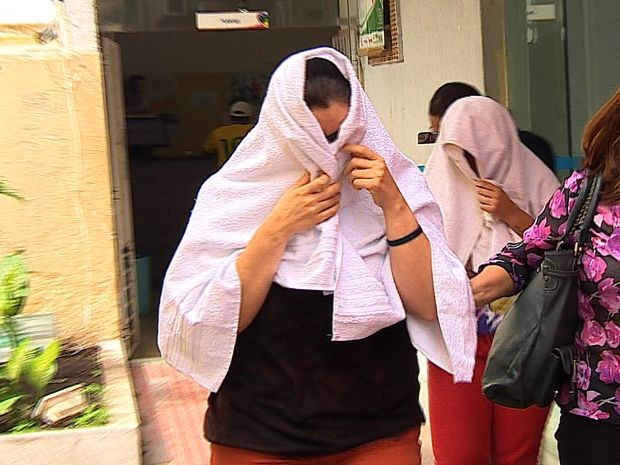 Esposa e irmã estavam acompanhadas por uma policial federal (Foto: Reprodução/TV Sergipe)