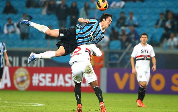 Kleber jogo Grêmio e São Paulo (Foto: Lucas Uebel / Site Oficial do Grêmio)