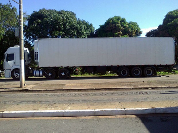 Motorista de caminho ba levaria entorpecente para o Rio de Janeiro. (Foto: PRF-MT)