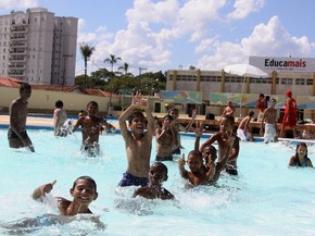 Jacarei Oferece Exame Medico Para Uso Das Piscinas Do Educamais Vale Do Paraiba E Regiao G1