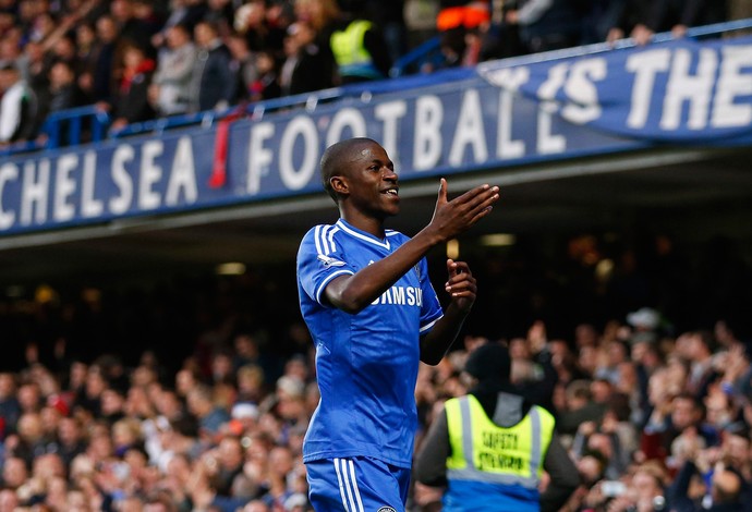 Ramires comemora, Chelsea x Crystal Palace (Foto: Reuters)