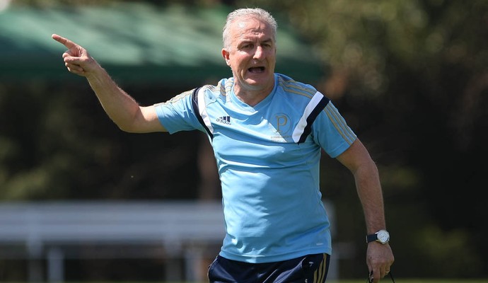 Com vários desfalques, Dorival leva dois garotos para pegar o Fluminense