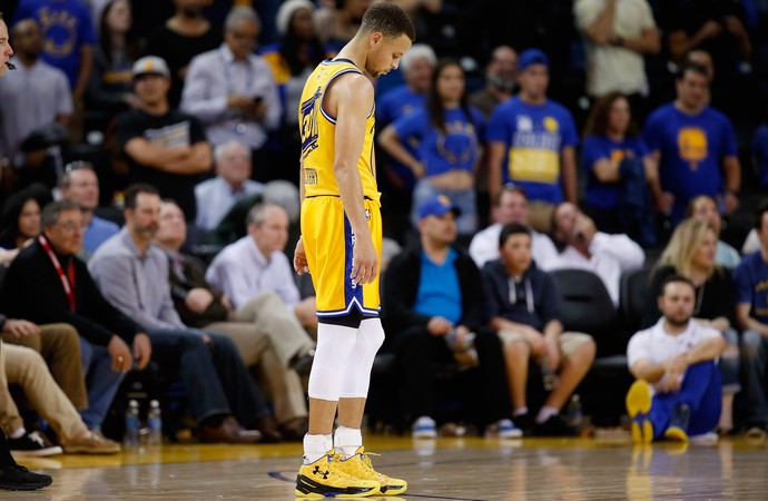 Stephen Curry Warriors x Wolves NBA (Foto: Getty)
