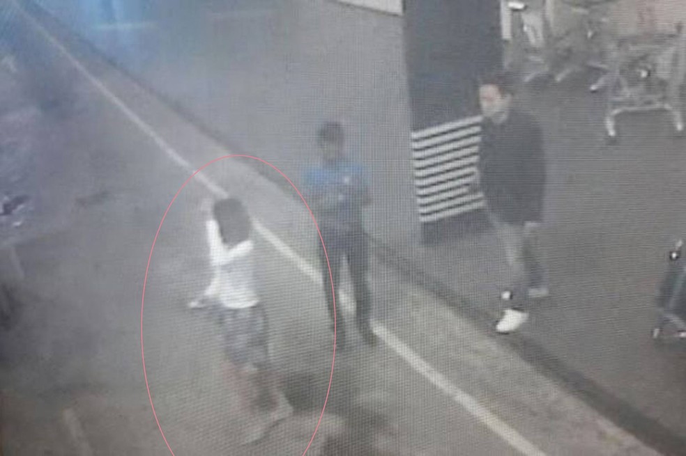 Imagem mostra uma das suspeitas da morte de homem que seria o irmão de Kim Jong-il (Foto: Reprodução)