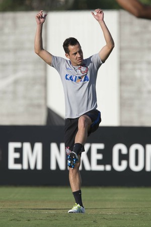 Tite barra Guilherme e mexe no meio de campo do Corinthians; veja o time