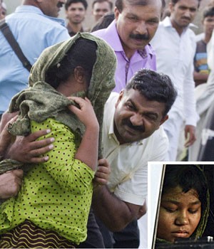 Garota cristã acusada de blasfêmia deixa prisão no Paquistão (AP e AFP)