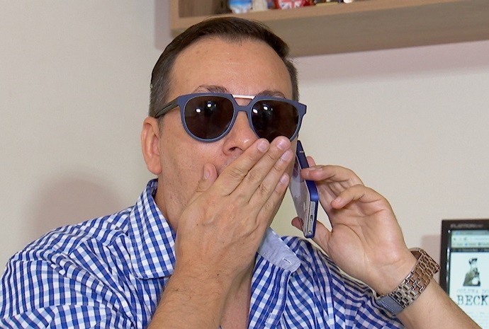Beck conta a diferença entre a fofoca e a notícia (Foto: Reprodução / TV TEM) Beck conta a diferença entre a fofoca e a notícia (Foto: Reprodução / TV TEM)