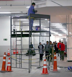 Construtora espera provisórias finalizadas e laudo a seis dias da Copa