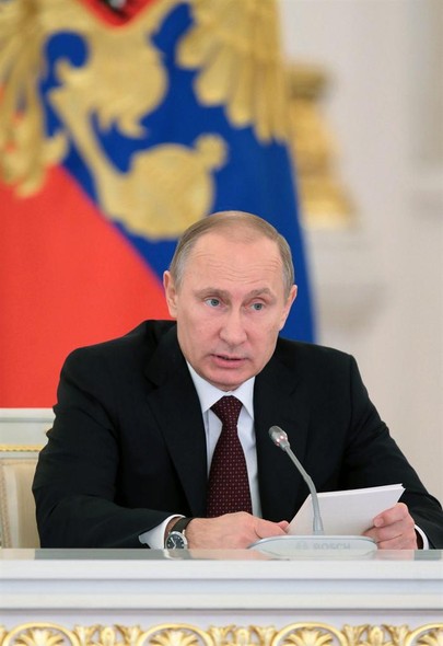 Em Moscou, o presidente da Rússia, Vladimir Putin, responde a perguntas de jornalistas sobre políticas econômicas do país