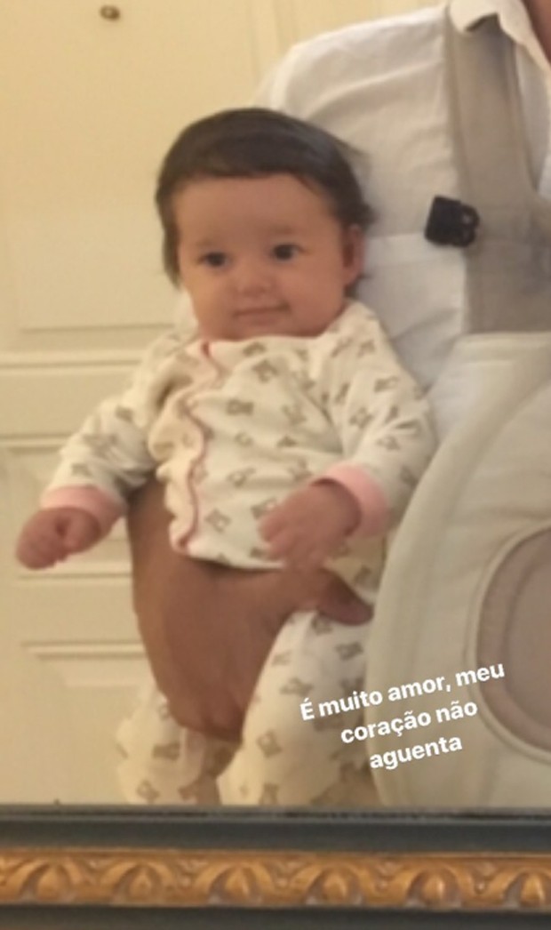 Madalena, filha de Bruno Gissoni e Yanna Lavigne (Foto: Reprodução/Instagram)