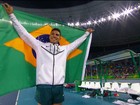 Thiago Braz é ouro no salto com vara e bate recorde olímpico