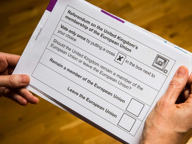 Cédula do referendo sobre a saída da Grã-Bretanha da União Europeia (Foto: ODD ANDERSEN / AFP)