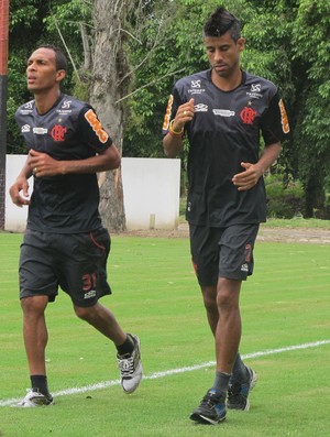 leo moura liedson flamengo treino (Foto: Raphael Marinho / Globoesporte.com)