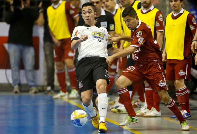 Paulinho Japonês Corinthians Orlândia semifinal Liga Futsal (Foto: Rodrigo Coca/Ag. Corinthians)