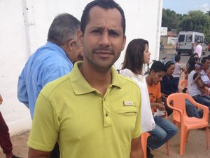 John Jairo está refugiado há três meses no país (Foto: Jackson Félix/ G1 RR)