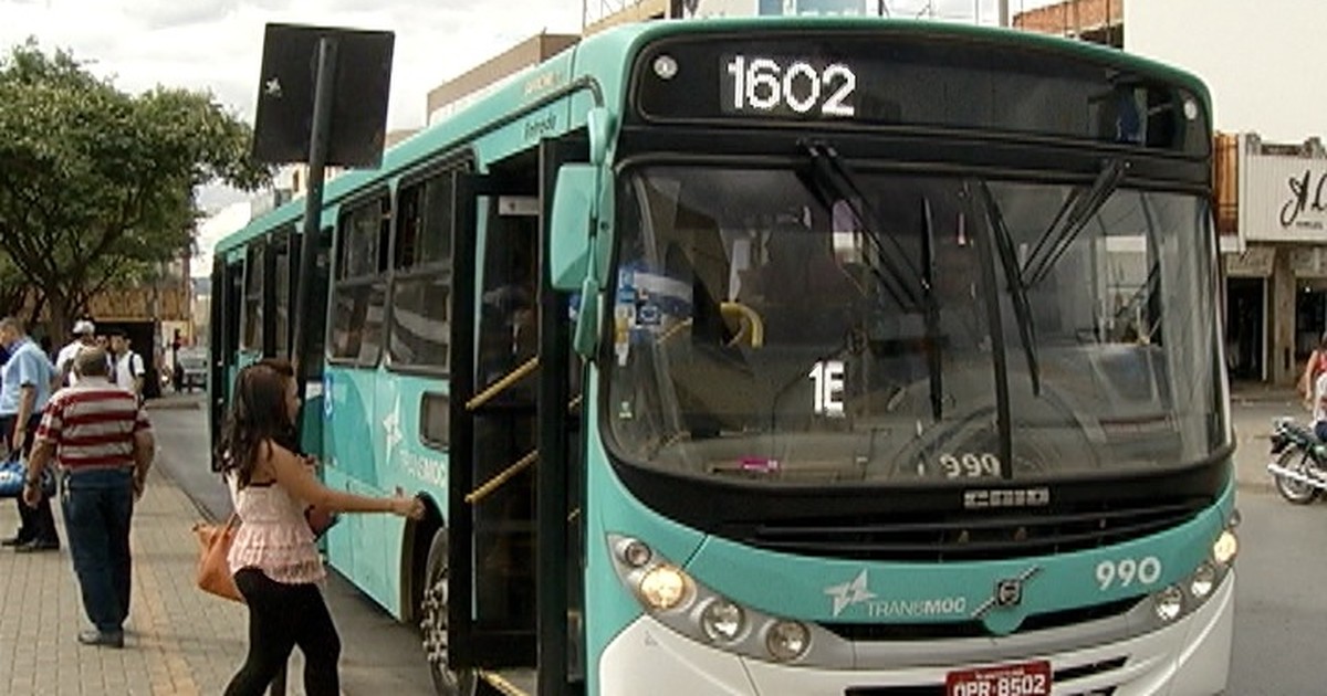 G1 - Valor da passagem de ônibus em Montes Claros volta a R$ 2,40