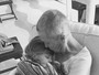 Tom Brady mostra clique fofo de sua  mãe com a filha Vivian nos braços