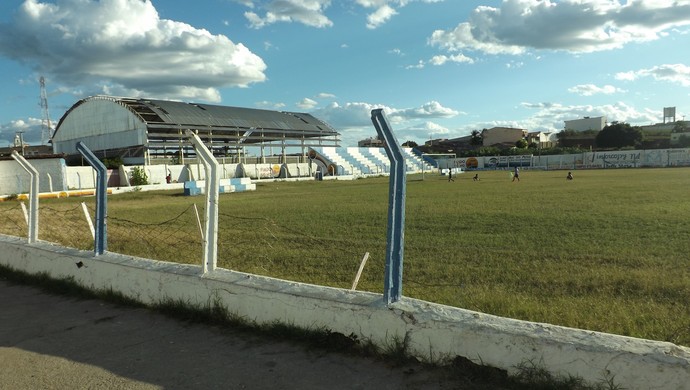 Estádio Zezão, Itaporanga, Cruzeiro de Itaporanga (Foto: Hévilla Wanderley / GloboEsporte.com/pb)
