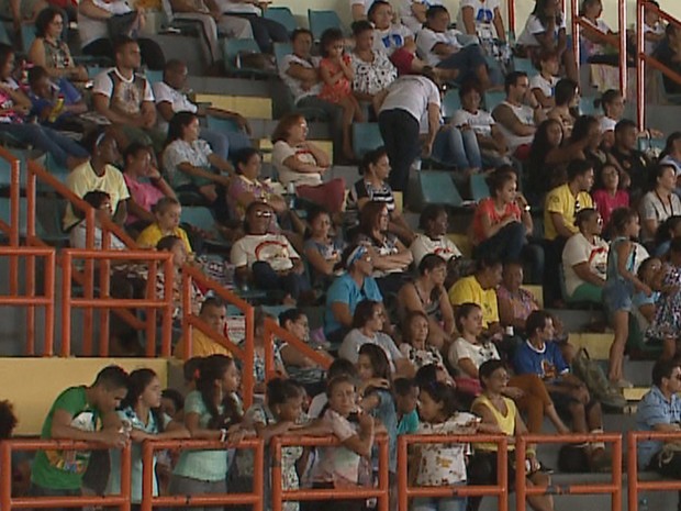 Com o tema "Meu espírito exulta de alegria", cerca de 20 mil pessoas devem passar pelo local (Foto: Reprodução/TV Mirante) Com o tema "Meu espírito exulta de alegria", cerca de 20 mil pessoas devem passar pelo local (Foto: Reprodução/TV Mirante)