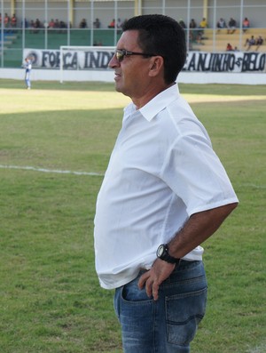 Totonho, auxiliar técnico do Botafogo-PB (Foto: Lucas Barros) Totonho, auxiliar técnico do Botafogo-PB (Foto: Lucas Barros)