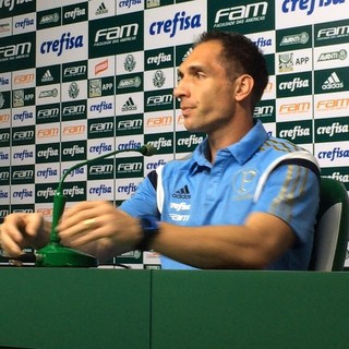 Prass fala em controlar ansiedade e quer time 