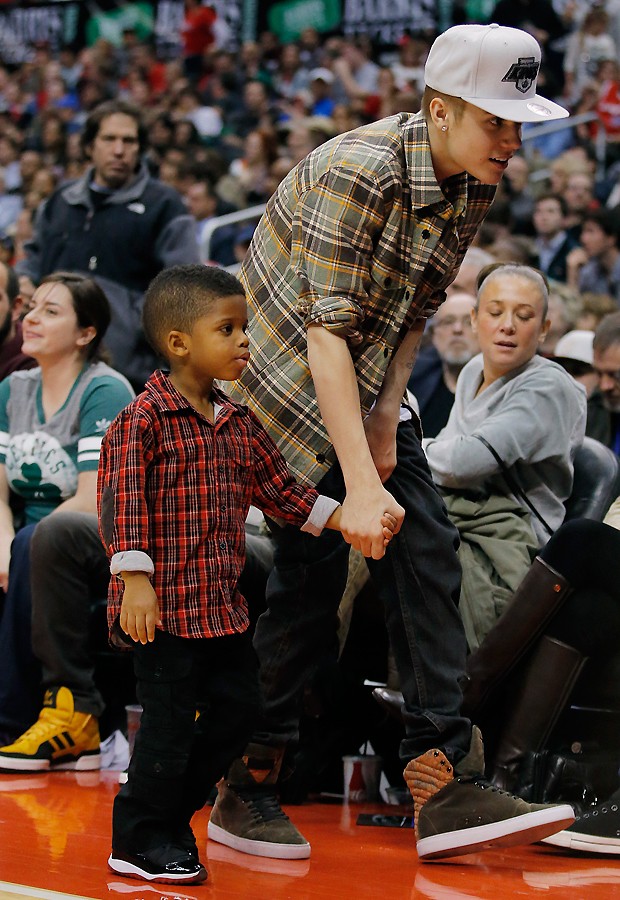 Jogador de basquete da NBA teria expulsado Justin Bieber de café